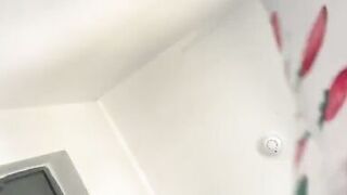 Mommy walk with anal plug-JessBince - 10 image
