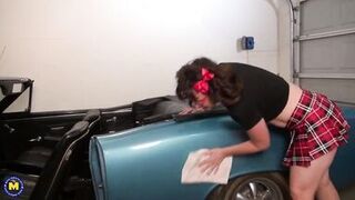 Mature wife cleans car and fucks her big pussy - 2 image
