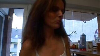 ganz enges Milf foetzchen gefickt