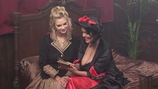 Linsey und ihre Vampir Lesben saugen lieber Muschis